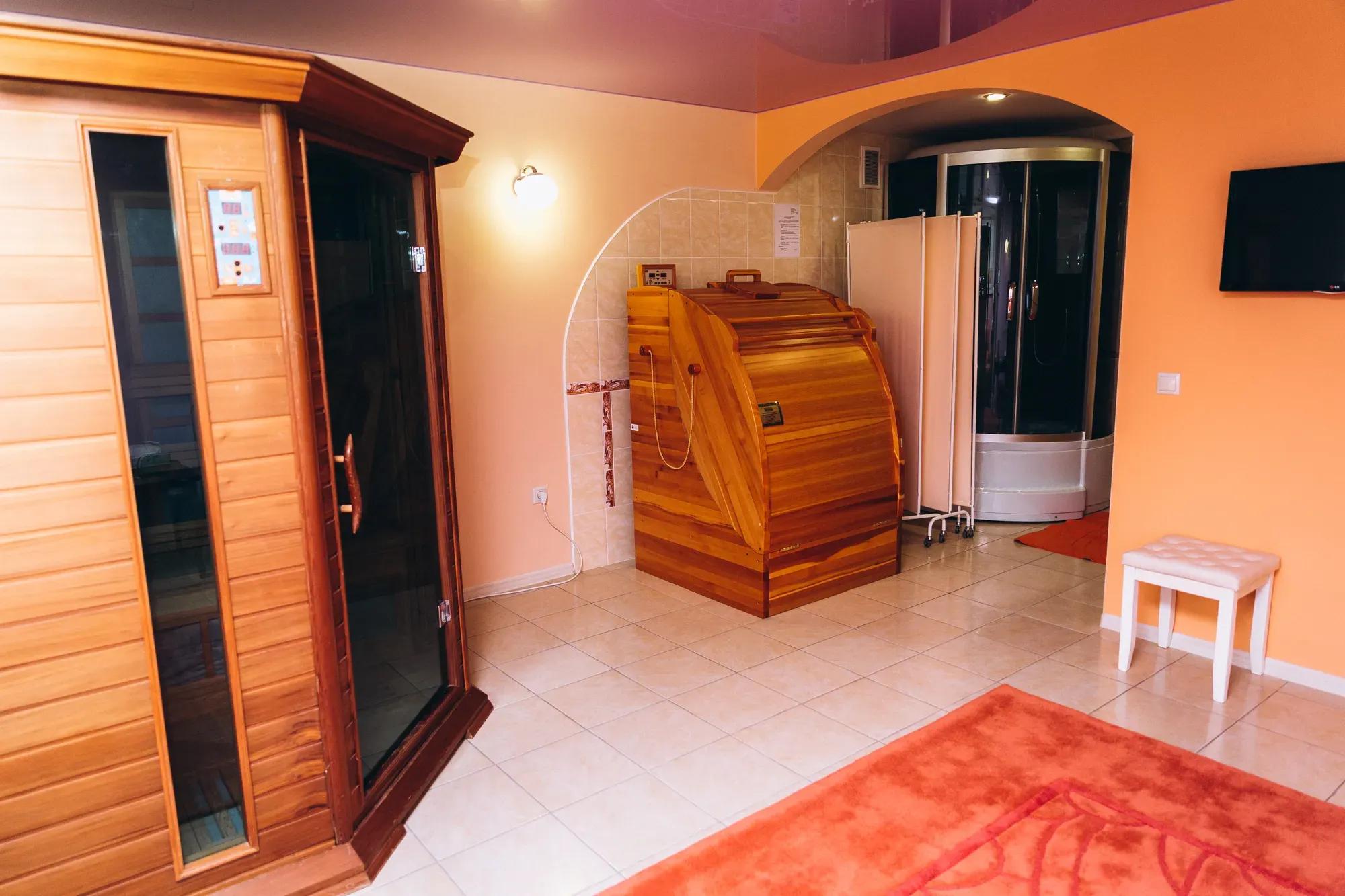 gallery 8