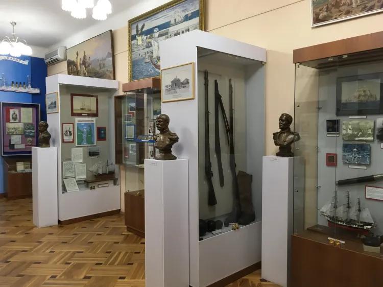 gallery 9
