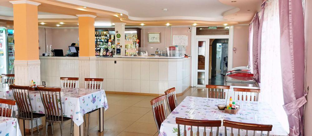 Diner "At the Dardanella Gorge"