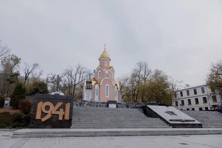 Пешеходная экскурсия «Далёкий тыл — близкий фронт: Владивосток в годы войны»