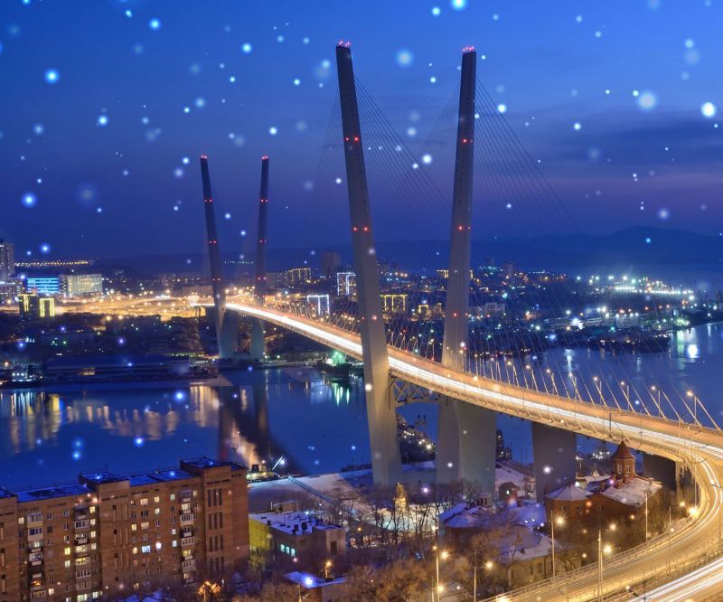 Новогодние мосты Владивостока