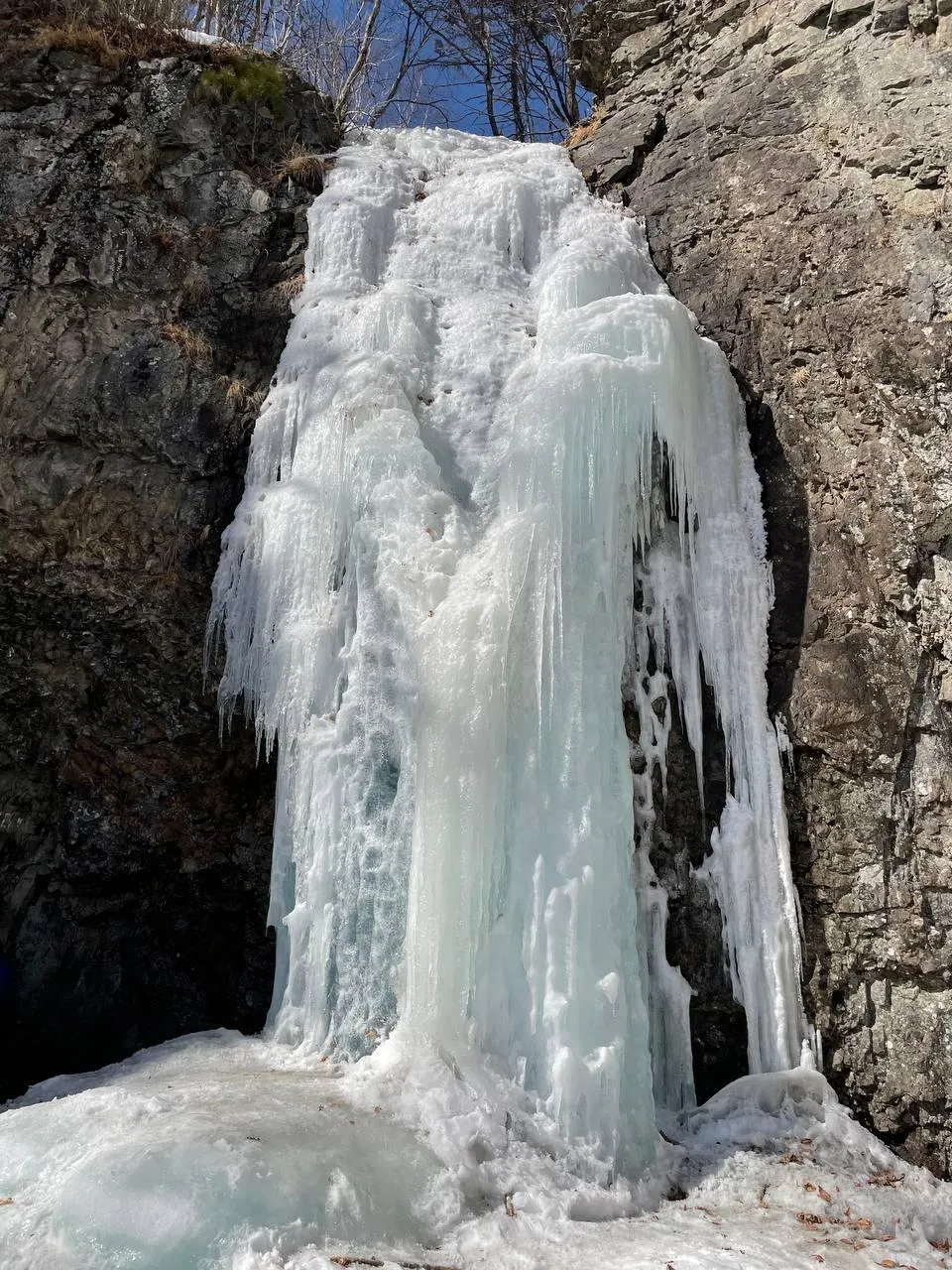 Водопад Берендей Приморский край. Кравцовские водопады зимой. Водопад Берендей фото. 40 Водопадов экскурсия. Тур на водопады